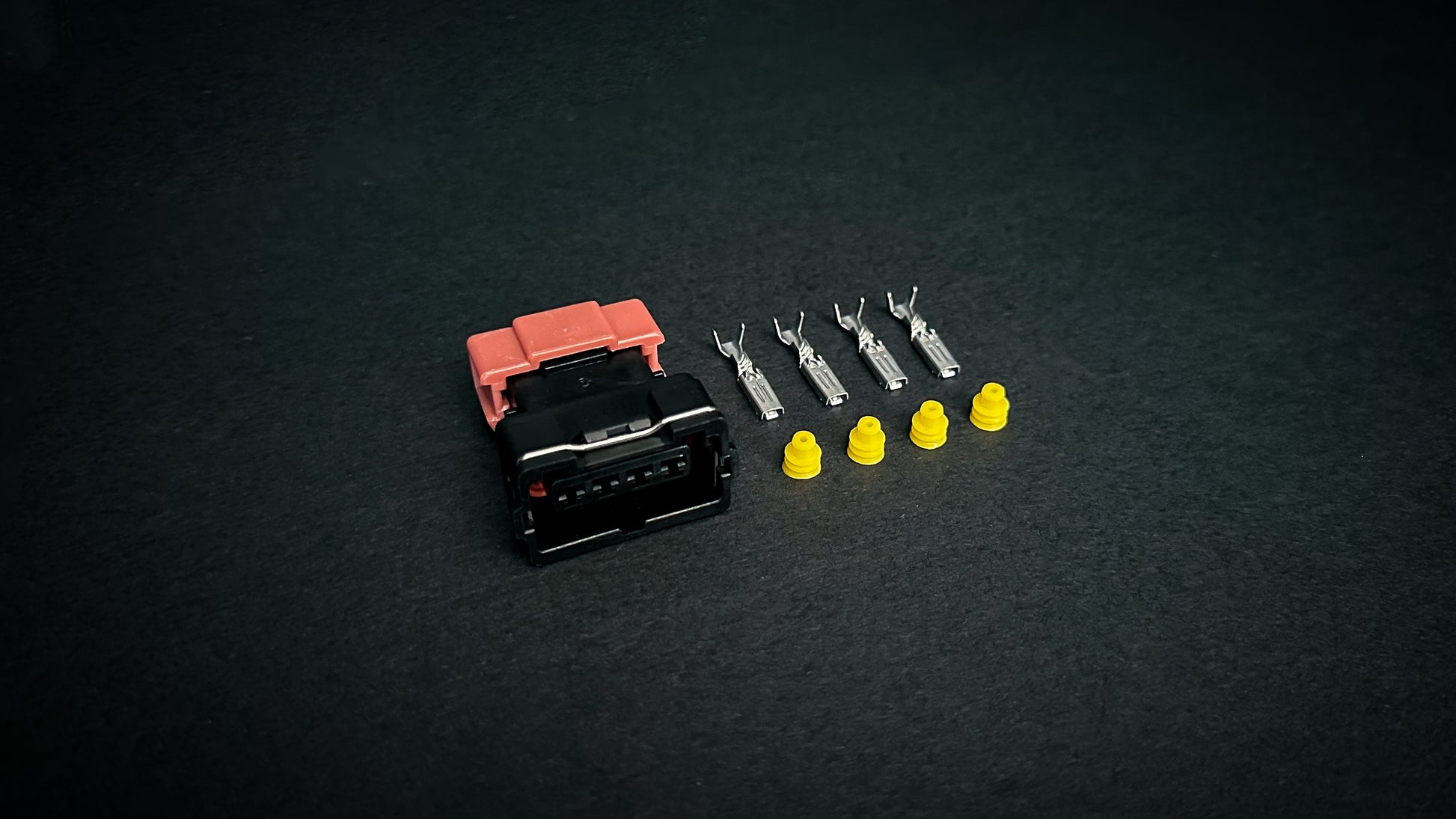 Mitsubishi Evo TPS connector with pins and seals